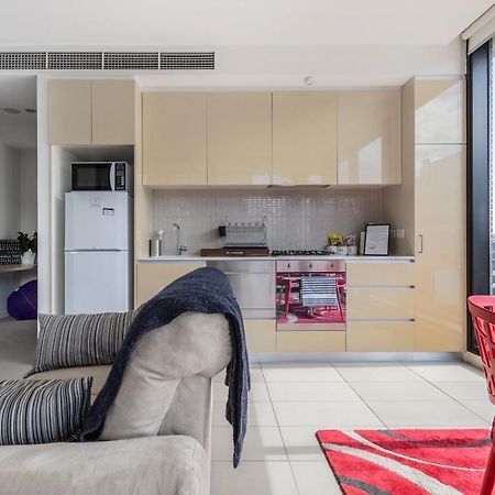 Light, Airy, Spacious Queens Road Apartment Melbourne Exteriör bild