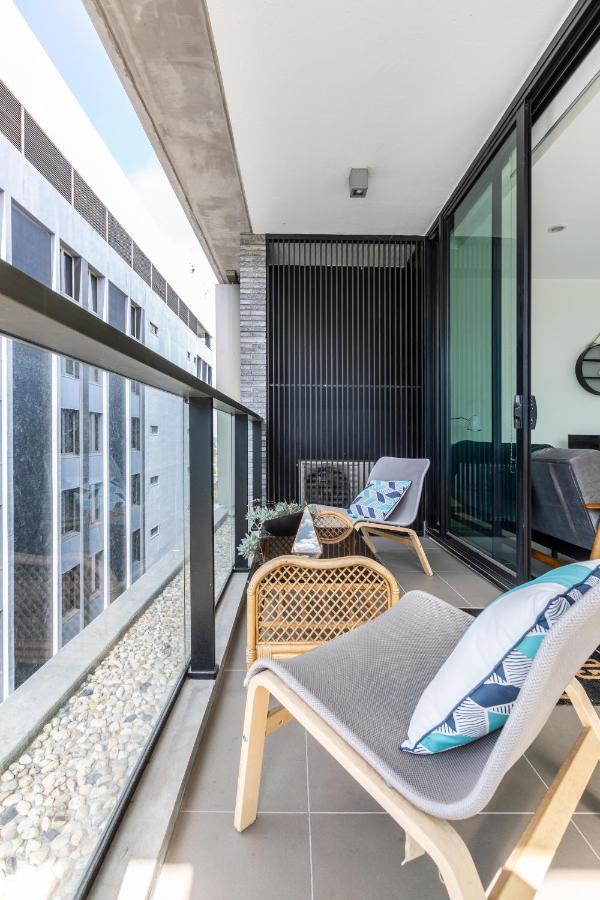 Light, Airy, Spacious Queens Road Apartment Melbourne Exteriör bild