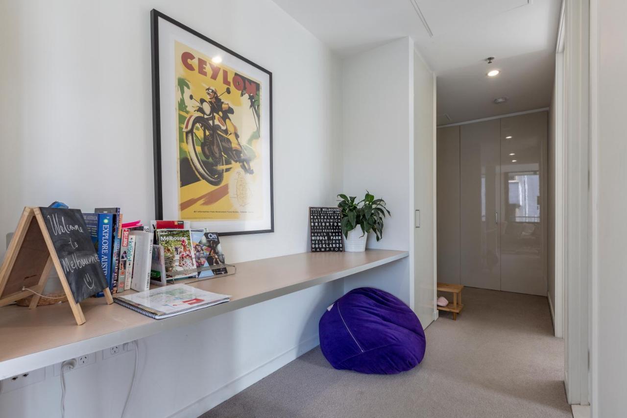 Light, Airy, Spacious Queens Road Apartment Melbourne Exteriör bild